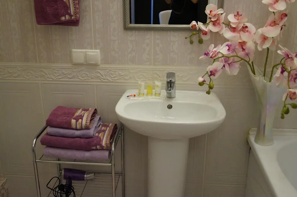 Elenbach 3 Проспект Независимости 48 Apartment